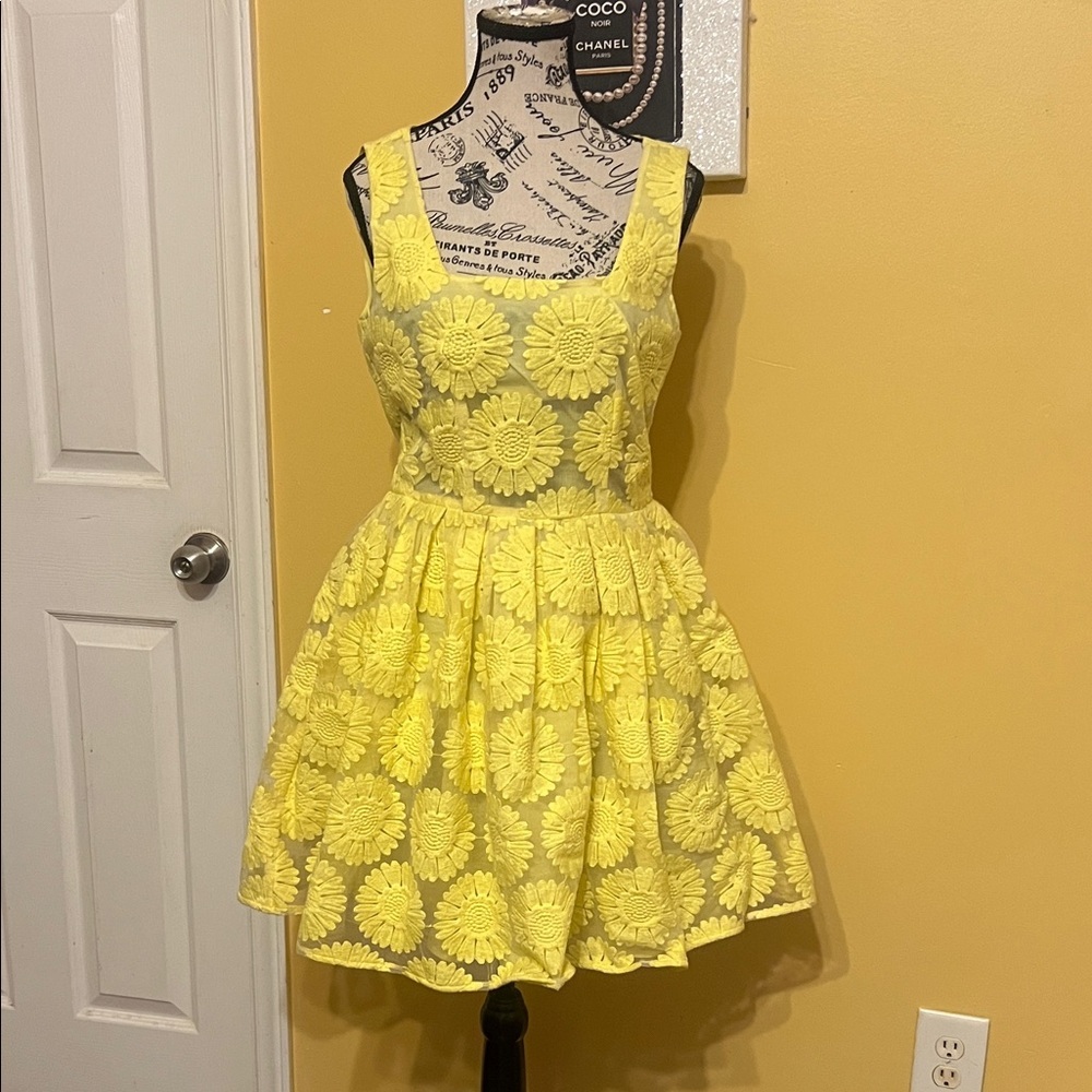 ASOS Yellow Floral Lace Dress women’s size M